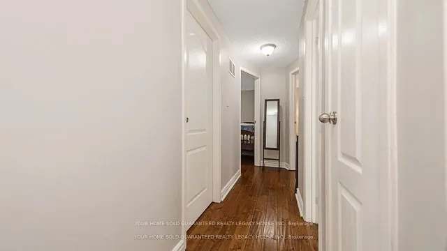 Additional image 15 of 60 Roehampton Cres