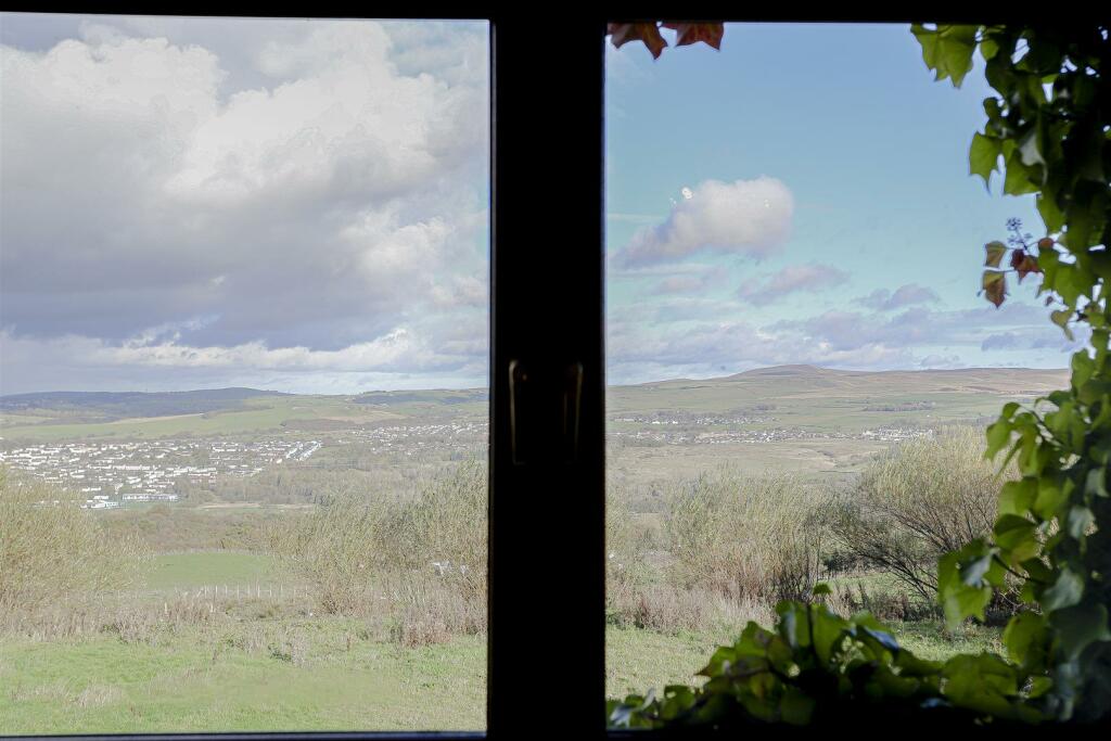 Additional image 18 of Glen View Road, Burnley