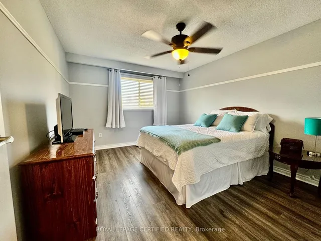 Additional image 16 of 41 Winterfold Dr