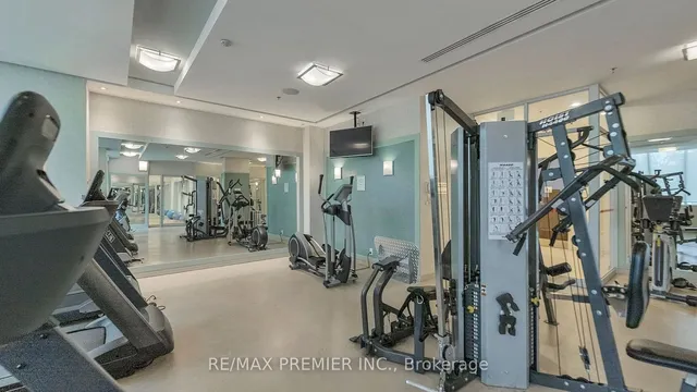 Additional image 33 of 100 John St Unit 1309