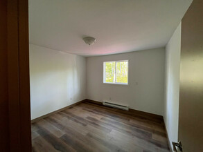 Additional image 5 of 80 Lynwood Dr