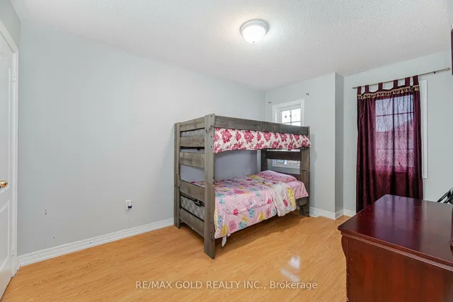 Additional image 14 of 32 Vanderpool Cres