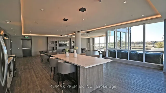 Additional image 38 of 15 Lynch St Unit 808