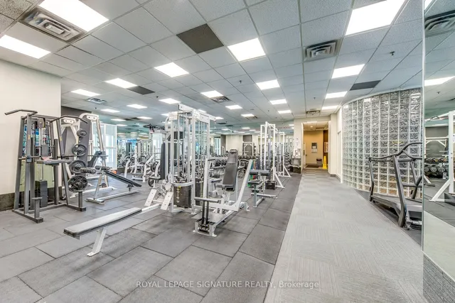 Additional image 23 of 77 Harbour Sq Unit 2207