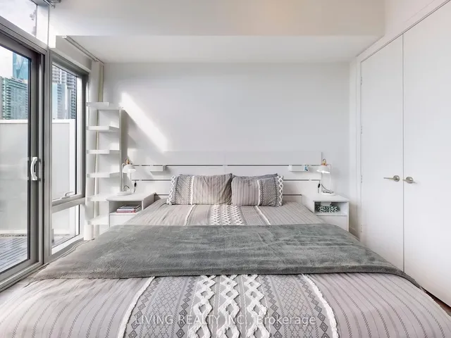 Additional image 11 of 39 Queens Quay Unit 940