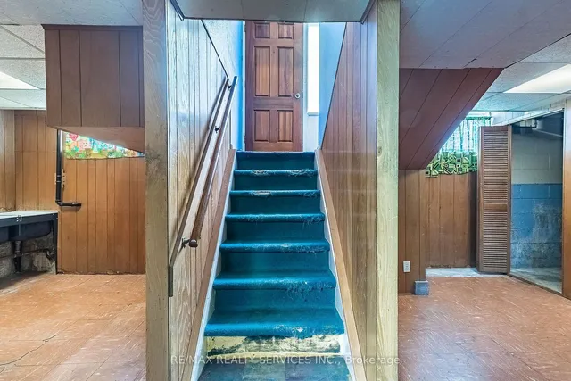 Additional image 24 of 19 Mulgrove Dr