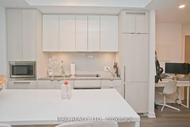 Additional image 6 of 125 Blue Jays Way Unit 1905