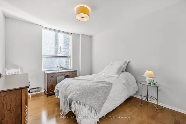 Additional image 13 of 260 Seneca Hill Dr Unit 304