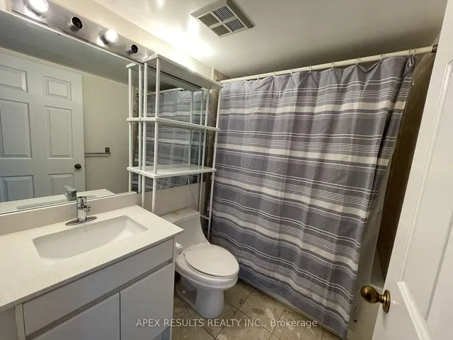 Additional image 34 of 7 Carlton St Unit 1711