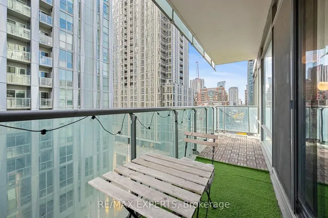 Additional image 24 of 18 Yorkville Ave Unit 1104