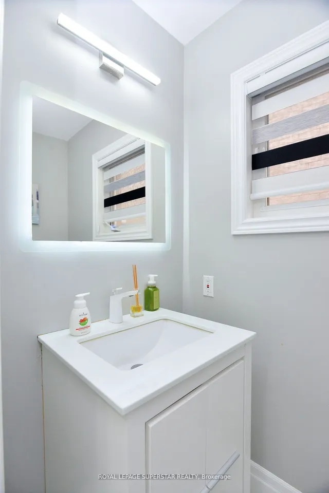 Additional image 11 of 12 El Camino Way