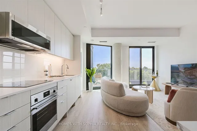 Additional image 4 of 250 Lawrence Ave Unit 607