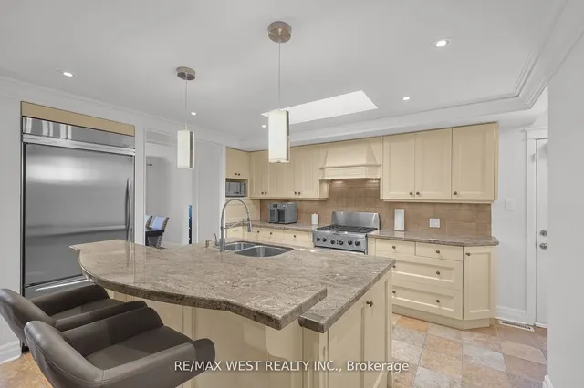 Additional image 8 of 34 Lorraine Cres