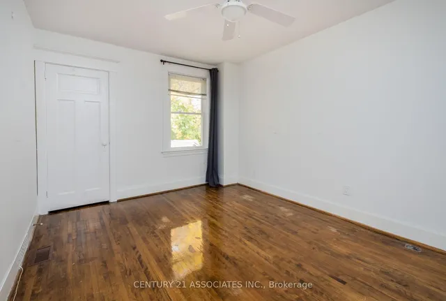 Additional image 16 of 78 Castlefield Ave