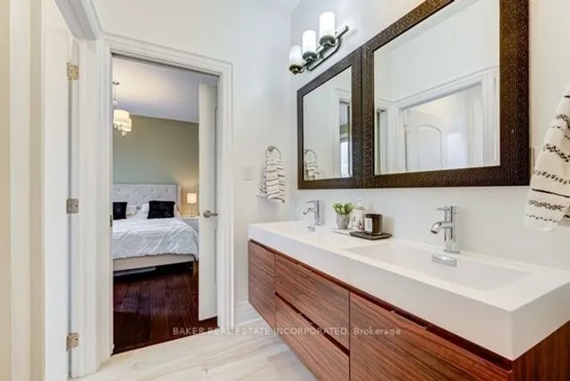 Additional image 24 of 38 Devondale Ave