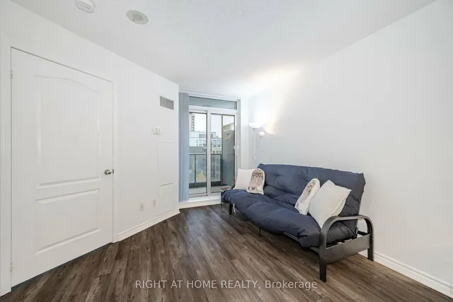 Additional image 18 of 2 Rean Dr Unit 813