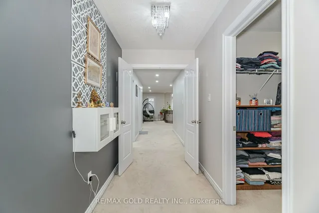 Additional image 25 of 24 Campwood Cres