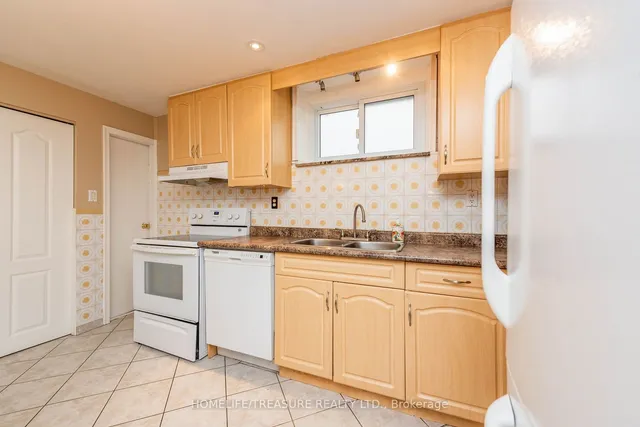 Additional image 19 of 84 LASKAY Cres