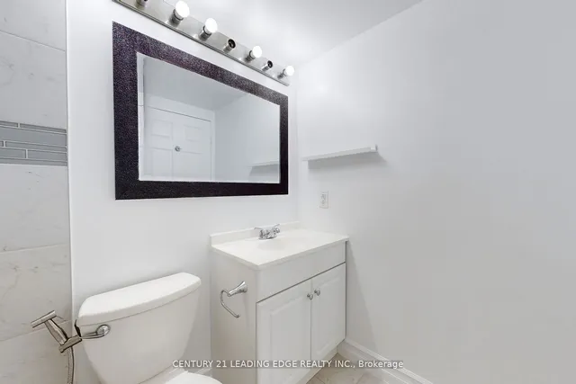 Additional image 20 of 8 Lee Centre Dr Unit 1013