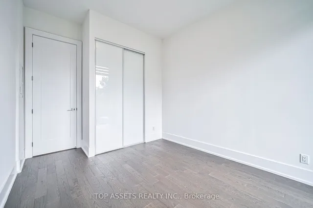 Additional image 23 of 25 Adra Grado Way Unit 126