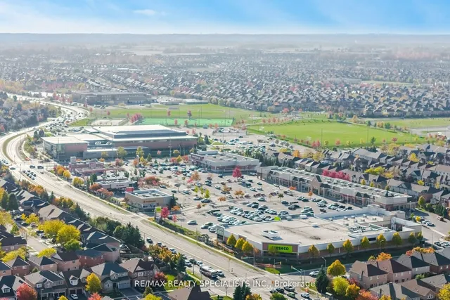 Additional image 40 of 36 Dunvegan Cres