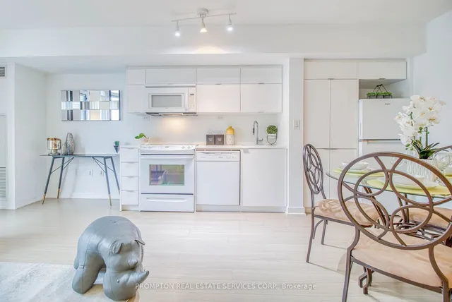 Additional image 10 of 21 ICEBOAT Terr Unit 930