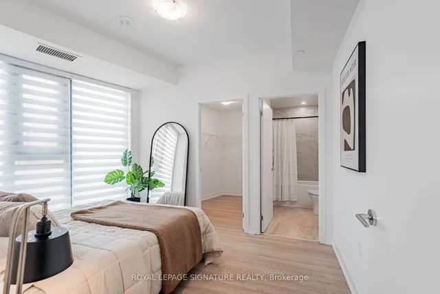 Additional image 24 of 250 Lawrence Ave Unit 215