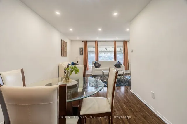 Additional image 13 of 29 Doncaster Dr