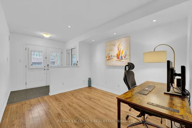 Additional image 7 of 5 Francesco St