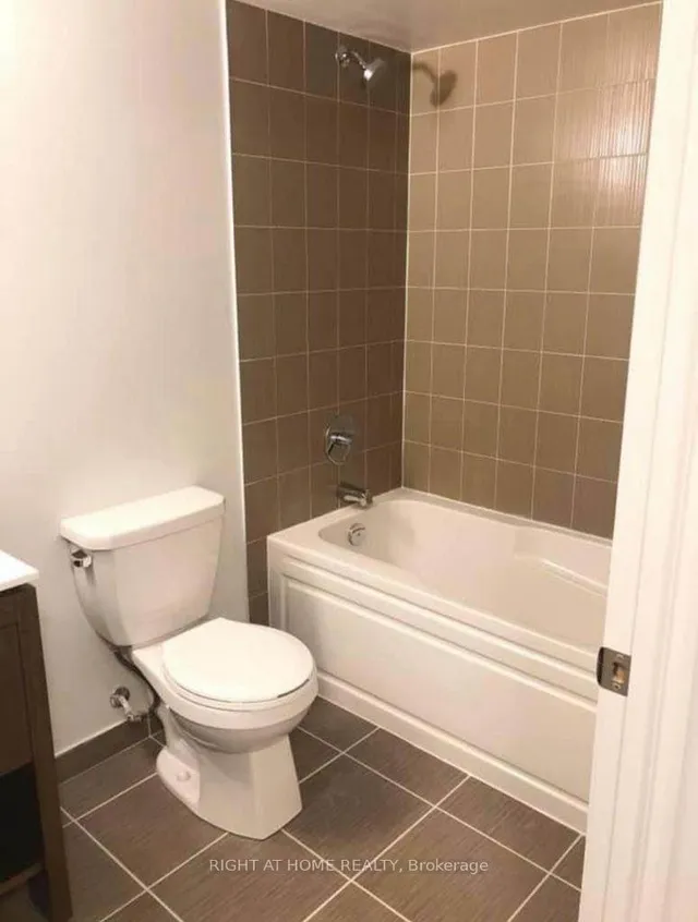 Additional image 10 of 30 meadowglen Pl Unit 718