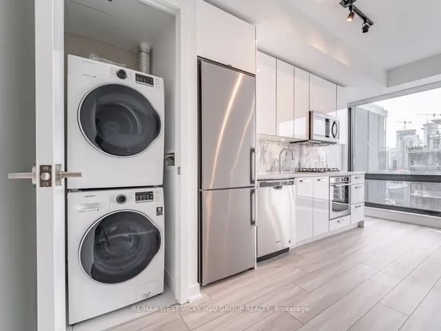 Additional image 13 of 458 Richmond St Unit 806