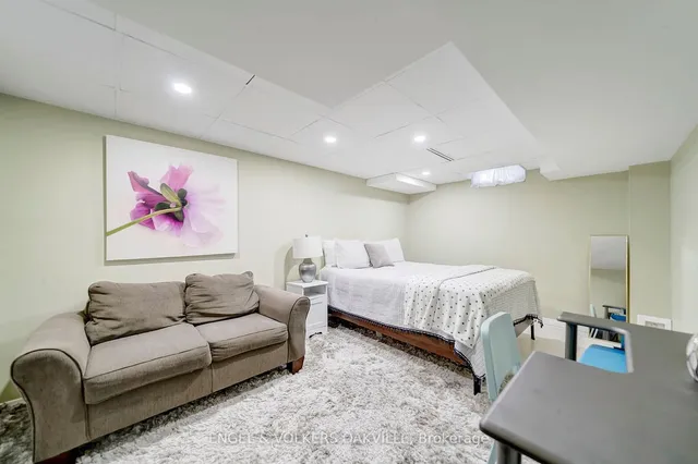 Additional image 38 of 151 Torrance woods