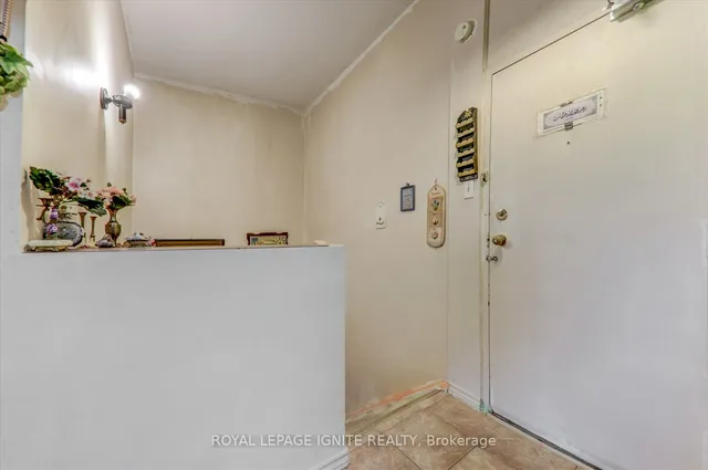 Additional image 5 of 4060 Lawrence Ave Unit 505