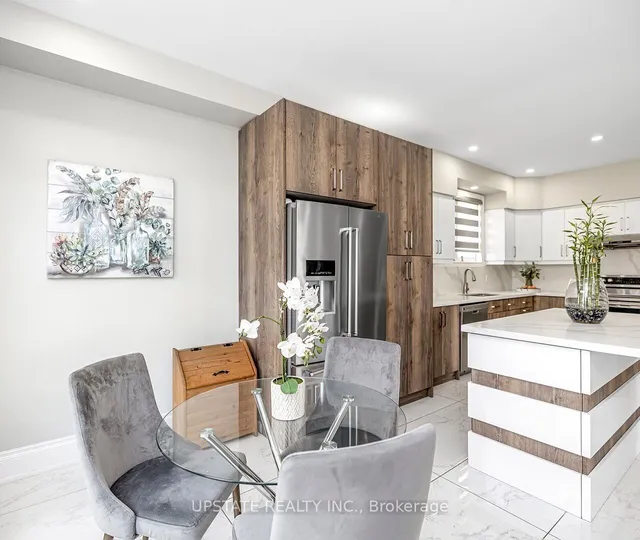 Additional image 12 of 8047 Financial Dr