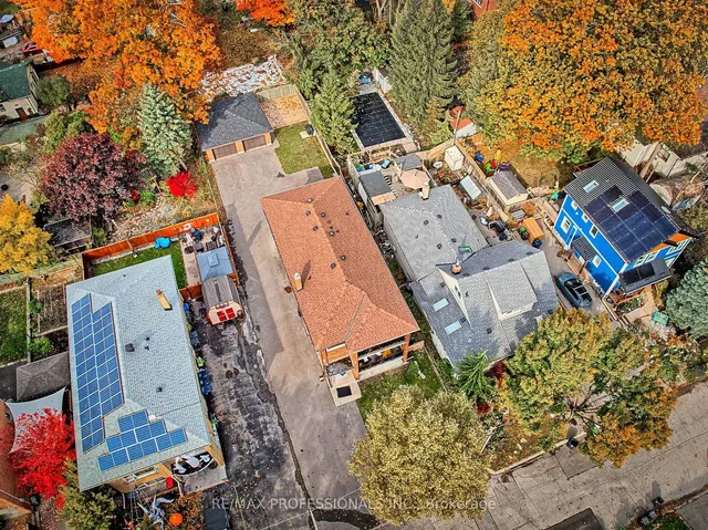 Additional image 28 of 16 Muskoka Ave