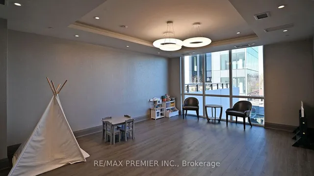 Additional image 35 of 15 Lynch St Unit 808