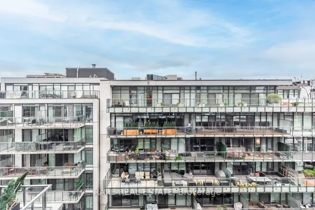 Additional image 34 of 560 King St Unit 1004