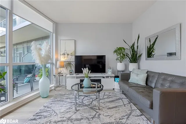 Additional image 9 of 80 Marine Parade Dr Unit 201