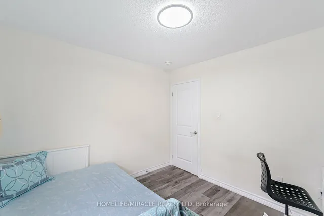 Additional image 25 of 23 Callandar Rd