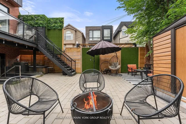 Additional image 40 of 100 Roe Ave