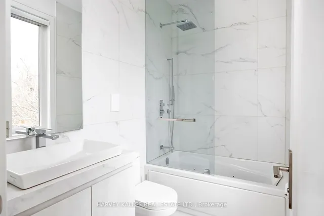 Additional image 27 of 837 ROYAL YORK Rd