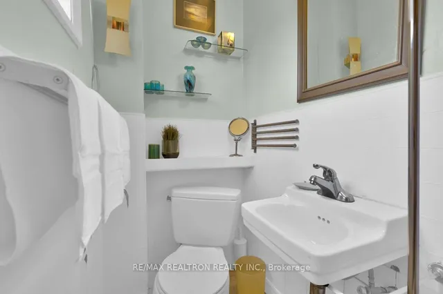 Additional image 24 of 135 Holborne Ave