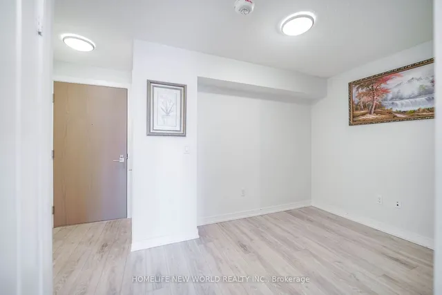 Additional image 17 of 225 Village Green Sq Unit 1306