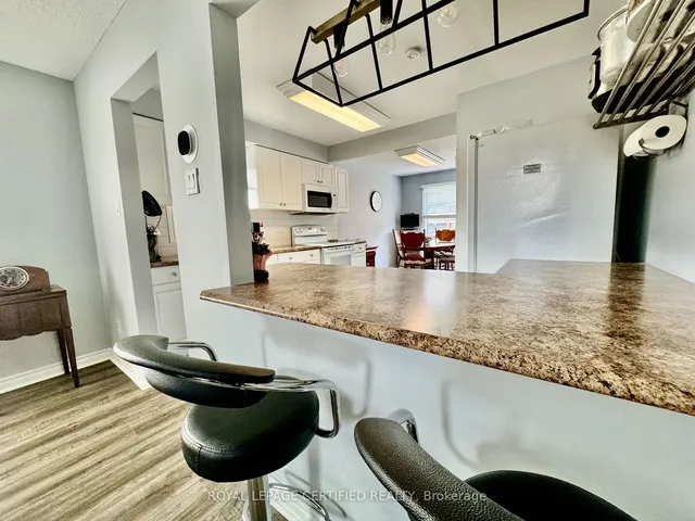 Additional image 12 of 41 Winterfold Dr