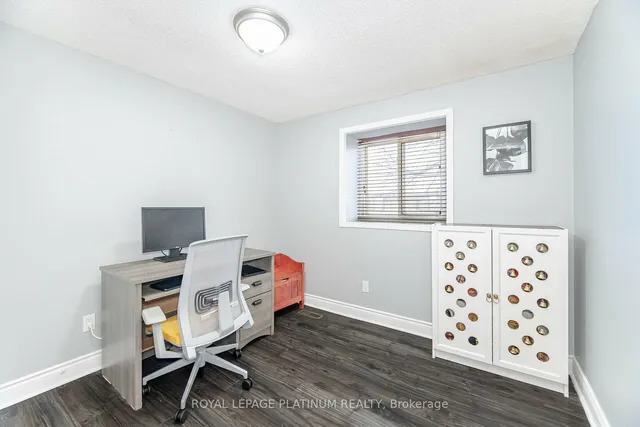 Additional image 17 of 105 Hansen Rd Unit 54