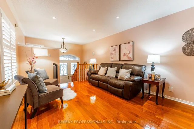 Additional image 6 of 25 Amboise Cres