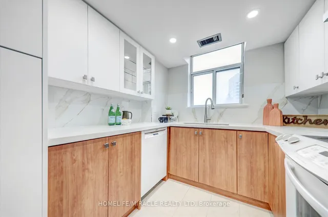 Additional image 18 of 88 Alton Towers Circ Unit 409