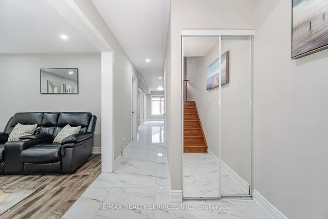 Additional image 3 of 42 Domenico Cres
