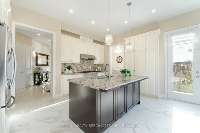 Additional image 8 of 8 Herringbone Cres