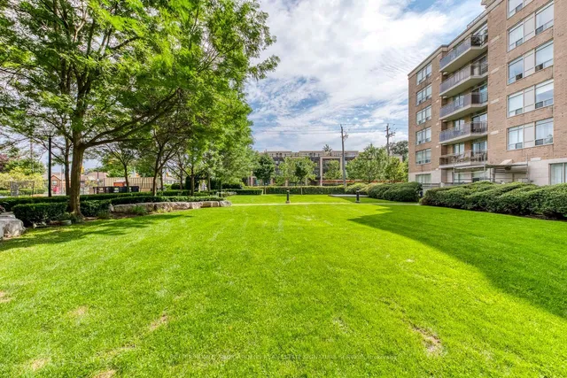 Additional image 29 of 650 Lawrence Ave Unit 518